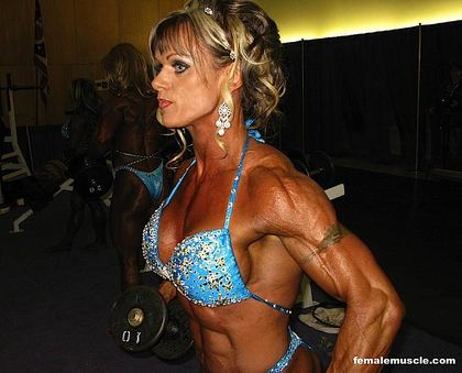 Arnold 2008 Women’s Bodybuilding Finals Backstage 2