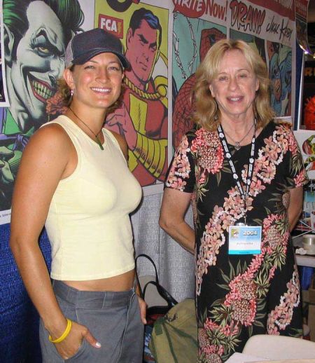 zoe-bell-and-jeannie-epper-comiccon-2004.jpg