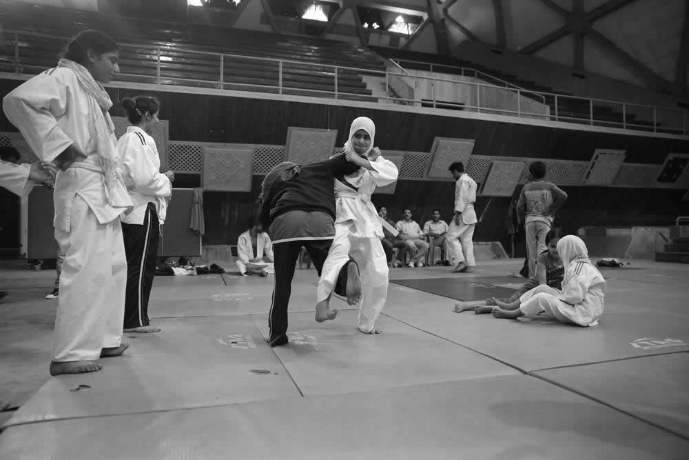 hijabs and judo throws 08