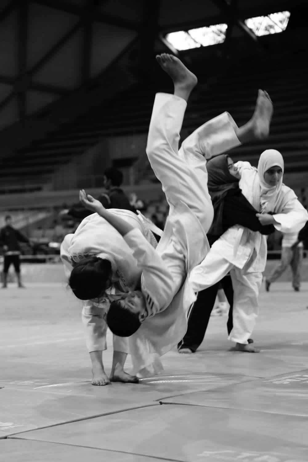 hijabs and judo throws 09