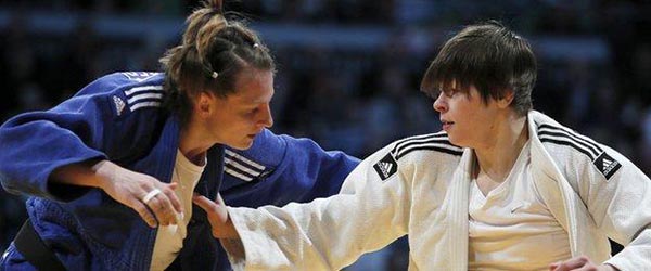 Alice Schlesinger (in blue) was beaten by Tina Trstenjak in the -63kg final on Saturday